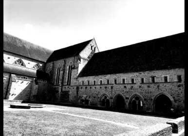 Abbaye Royale de l’Épau・Saison Photographique |24